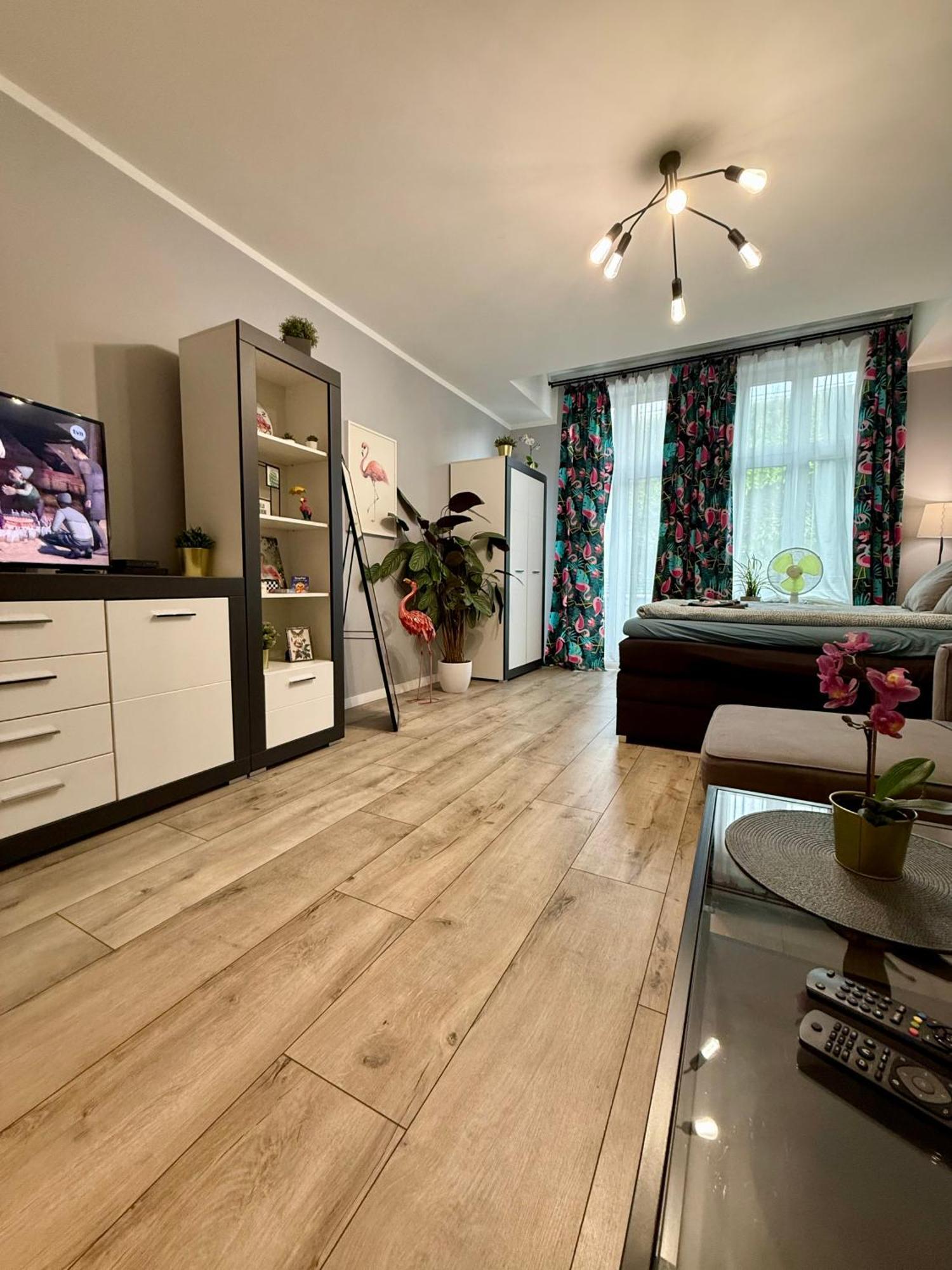 Apartament Flaming Z Balkonem - Scisle Centrum Naprzeciwko Pkp I Pks - Self Check In - Darmowy Parking - Pozne Wymeldowanie - Wystawiamy Fv Oppeln Exterior foto
